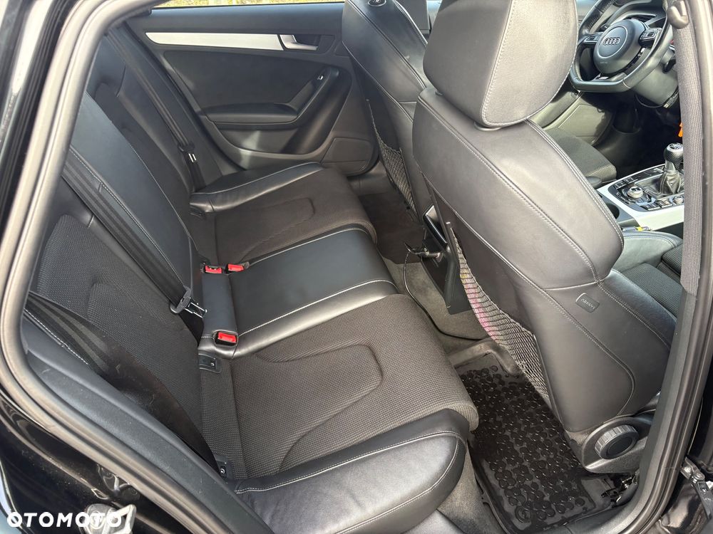 Audi A4 Limousine - 13