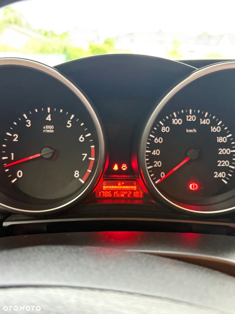 Mazda 3 1.6 Exclusive EU5 - 7
