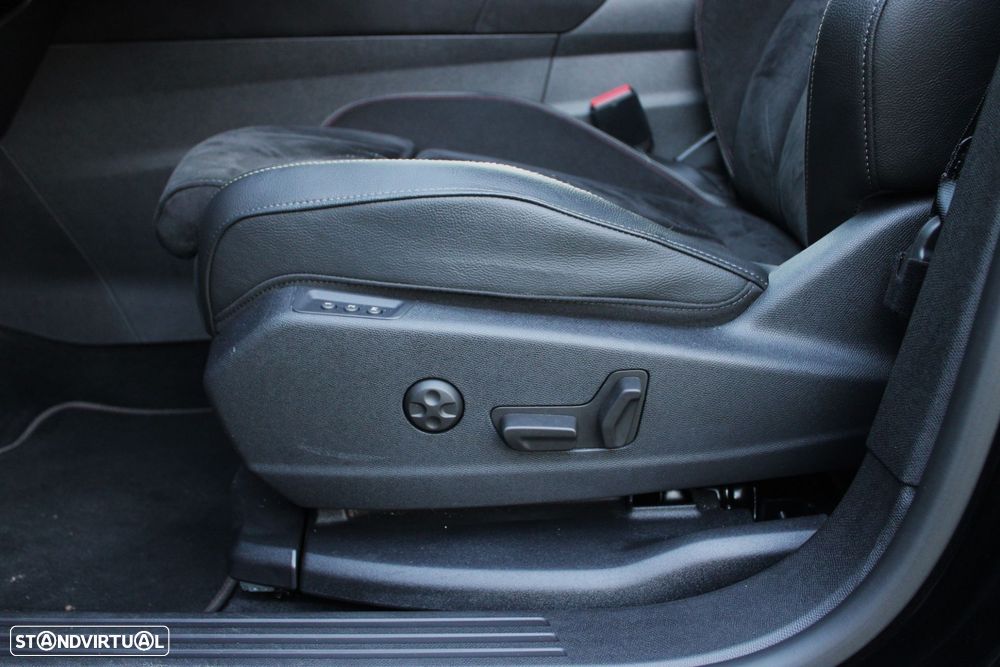 DS DS7 Crossback E-Tense Performance Line EAT8 - 17