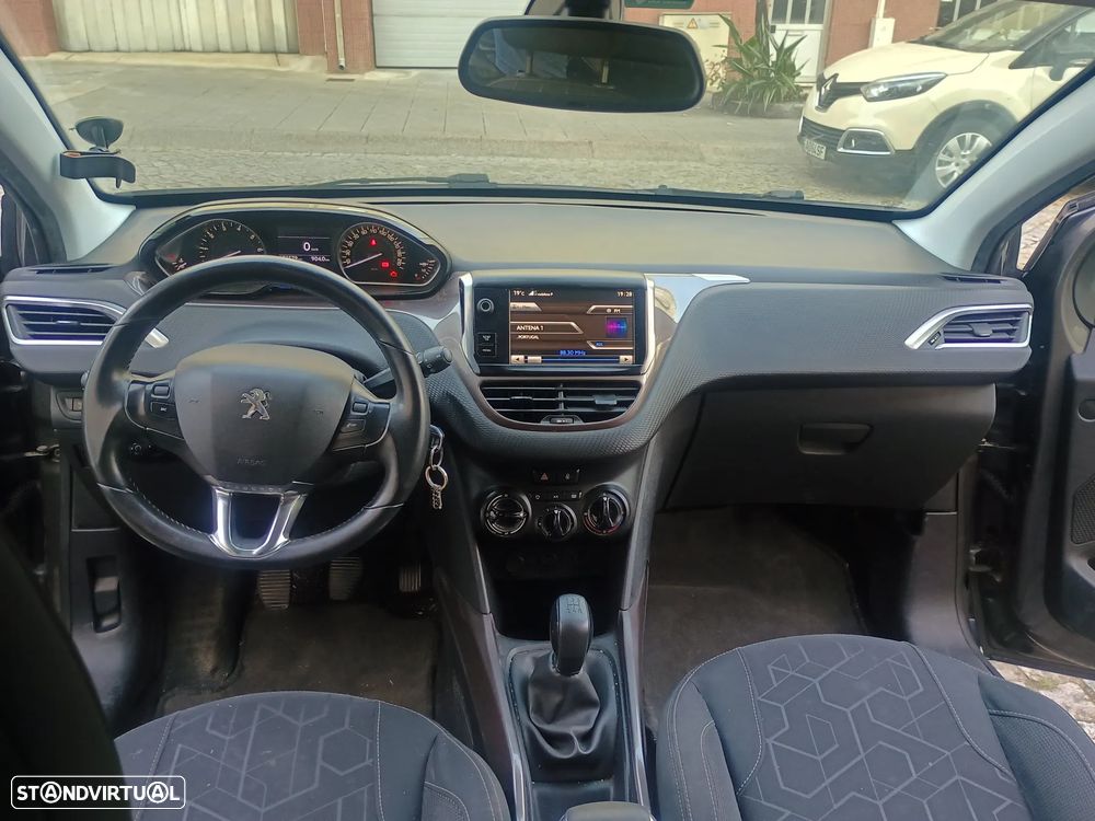 Peugeot 2008 - 6