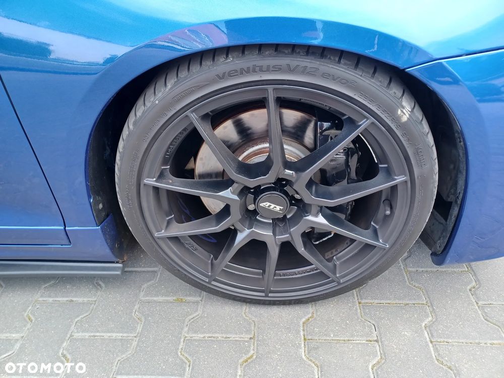 Volkswagen Scirocco 2.0 TSI R - 8