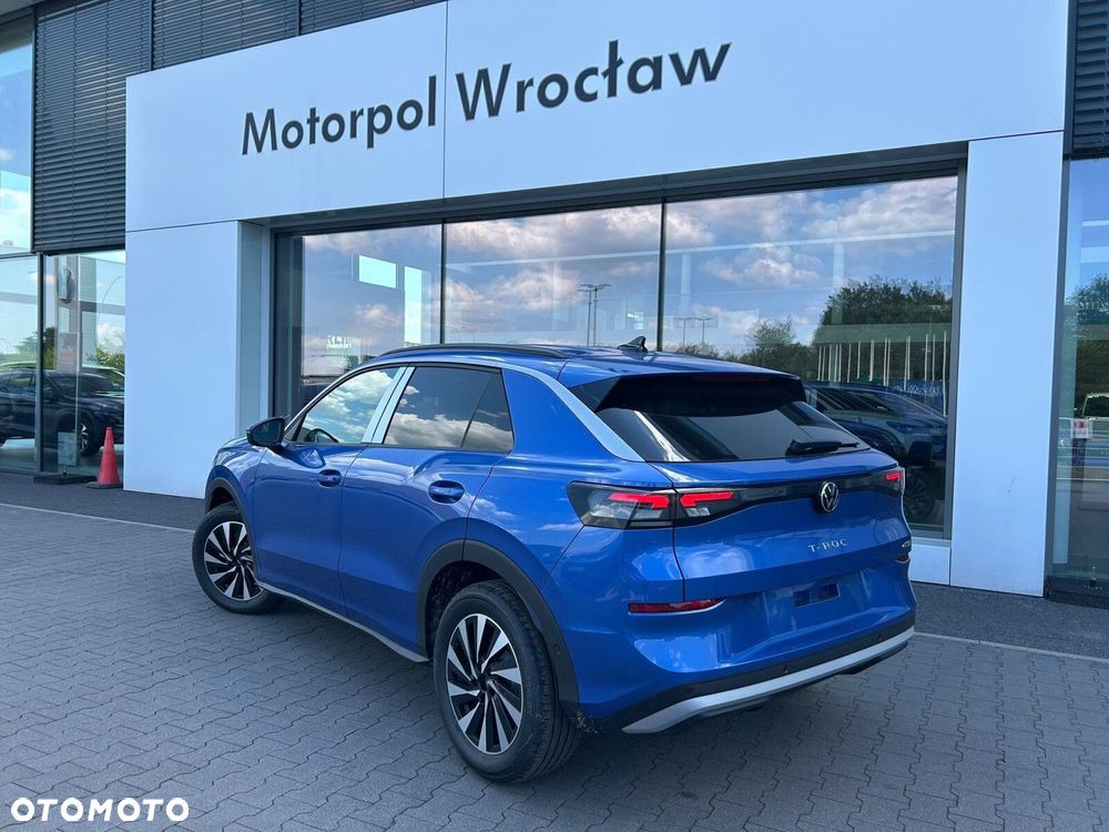 Volkswagen T-Roc - 11