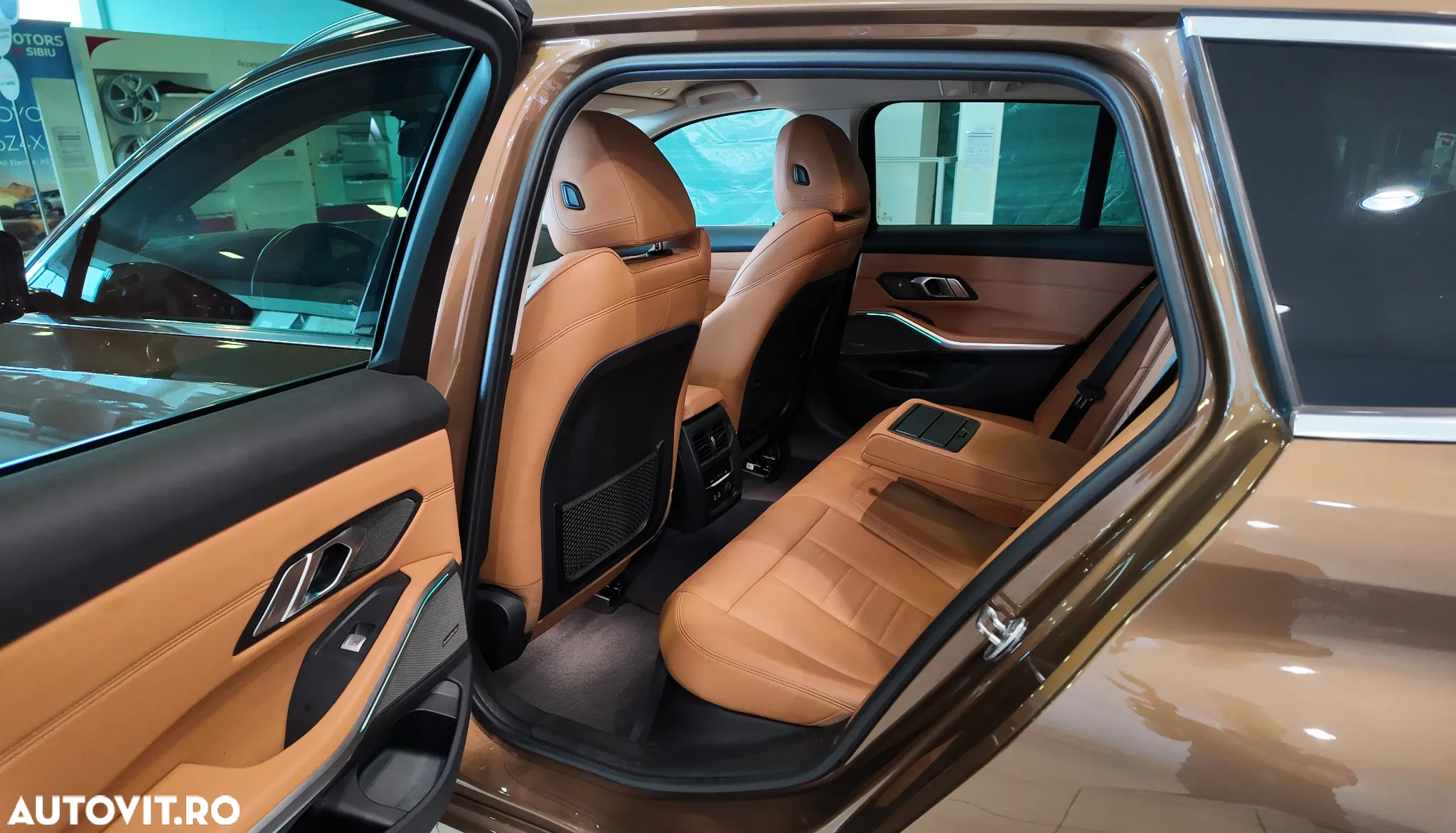 BMW Seria 3 320d Touring xDrive Aut. Luxury Line - 32