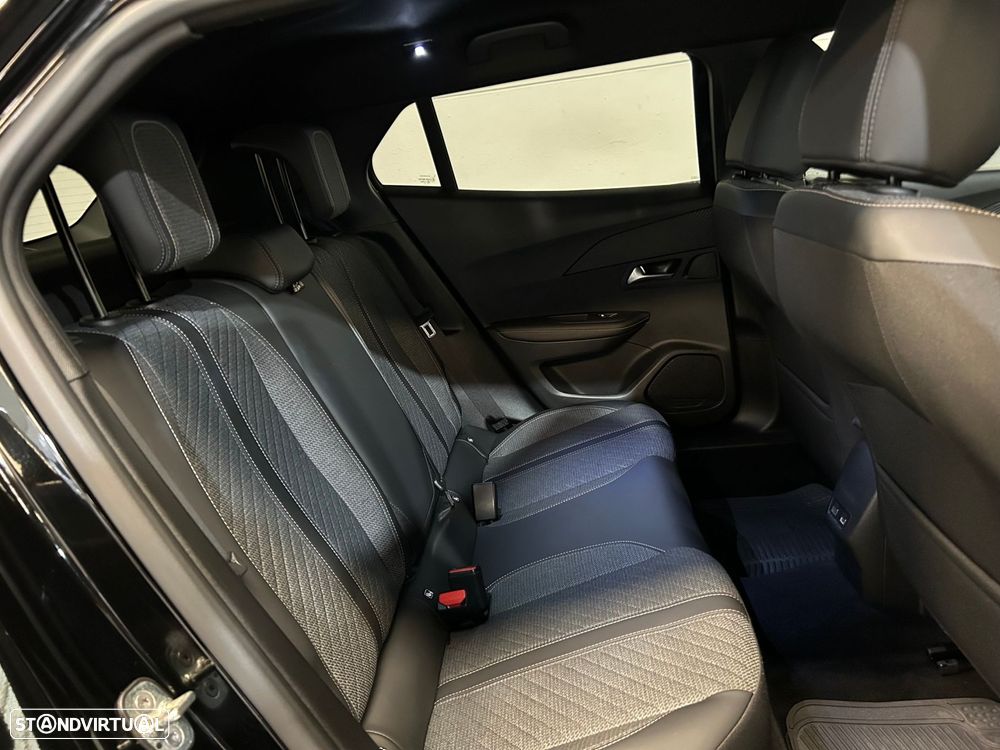 Peugeot 2008 1.2 Hybrid Allure e-DCS6 - 18