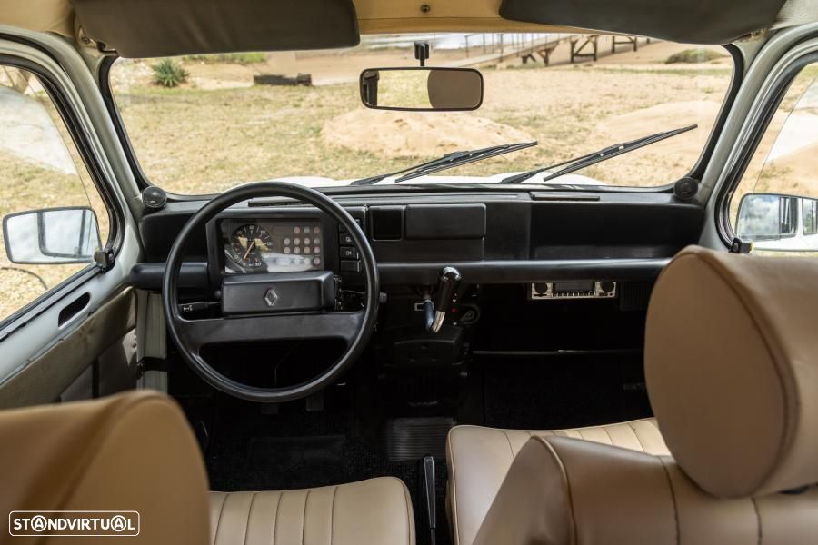 Renault 4 1.0 TL Savanne - 32