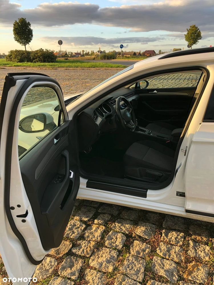 Volkswagen Passat 2.0 TDI EVO Business DSG - 11