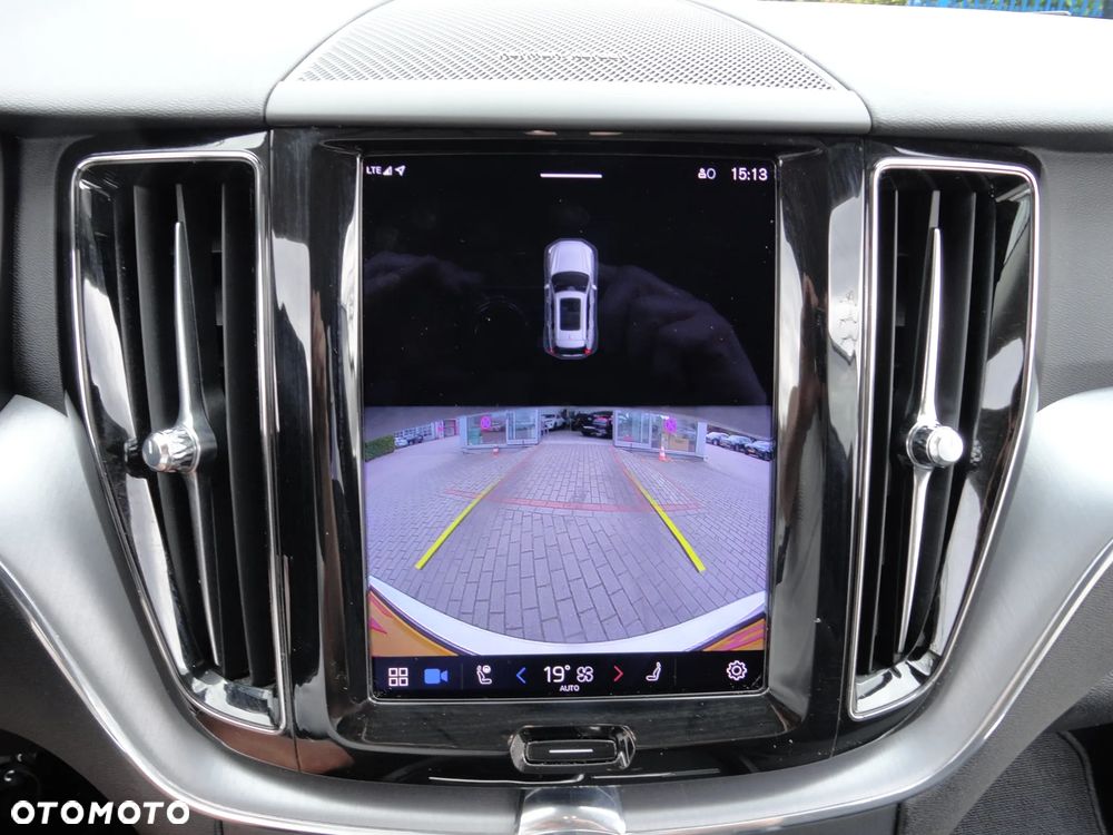 Volvo XC 60 B4 D AWD Geartronic Momentum Pro - 18
