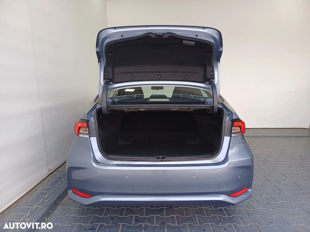 Toyota Corolla Sedan 1.8 HSD Dynamic - 26