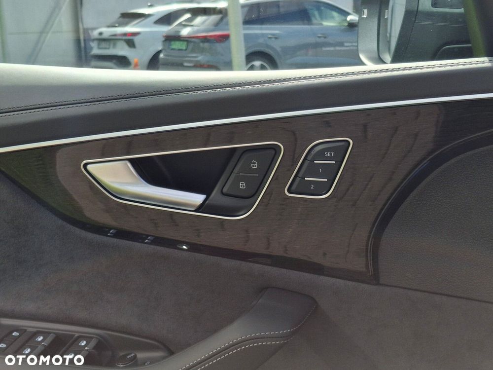 Audi Q8 - 34