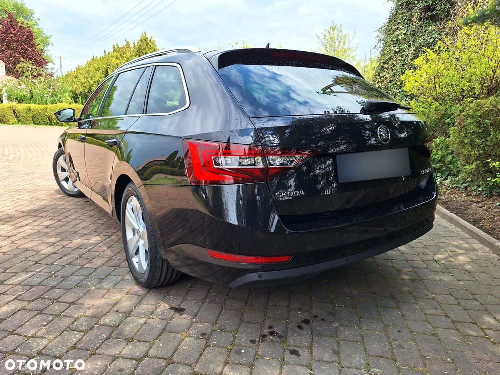 Skoda Superb 2.0 TDI DSG L&K - 4