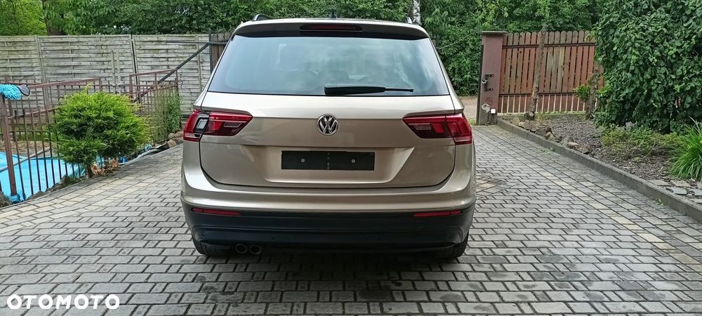 Volkswagen Tiguan - 4
