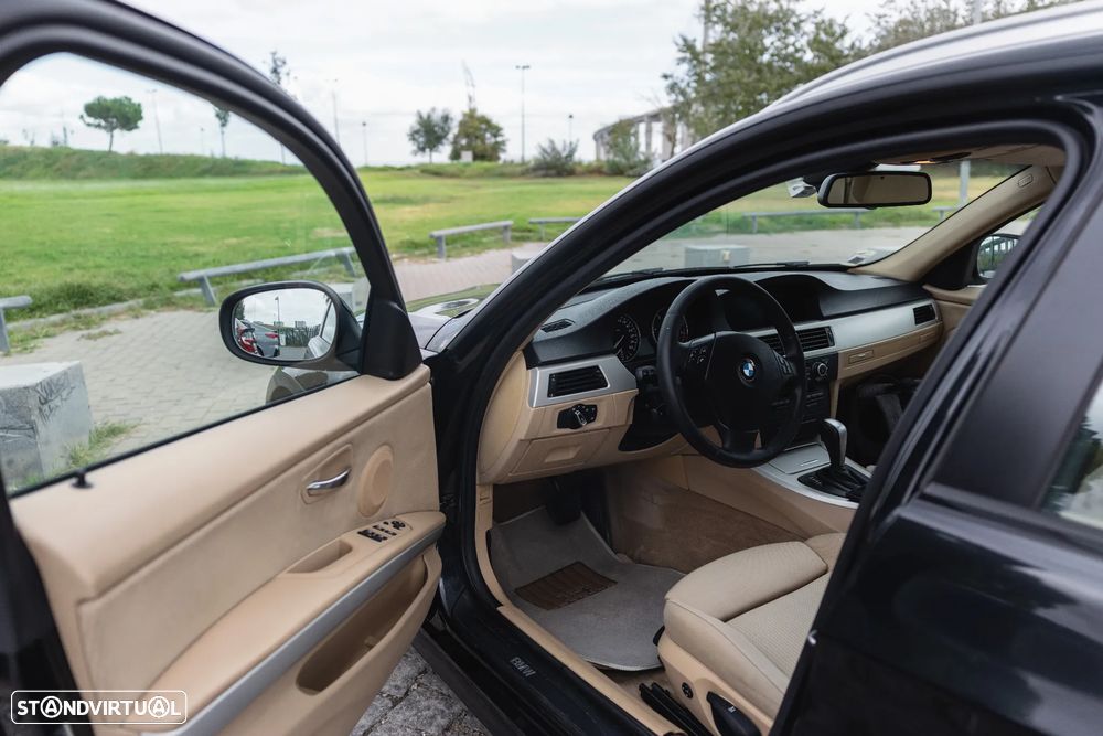 BMW 320 - 13