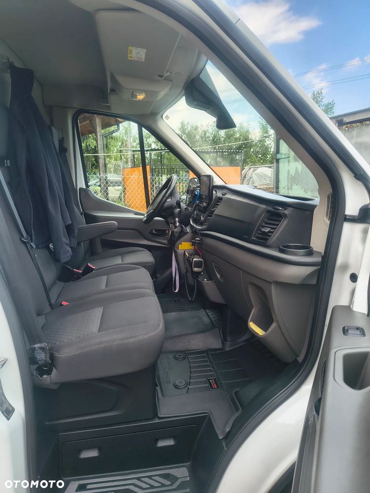 Ford Transit - 11