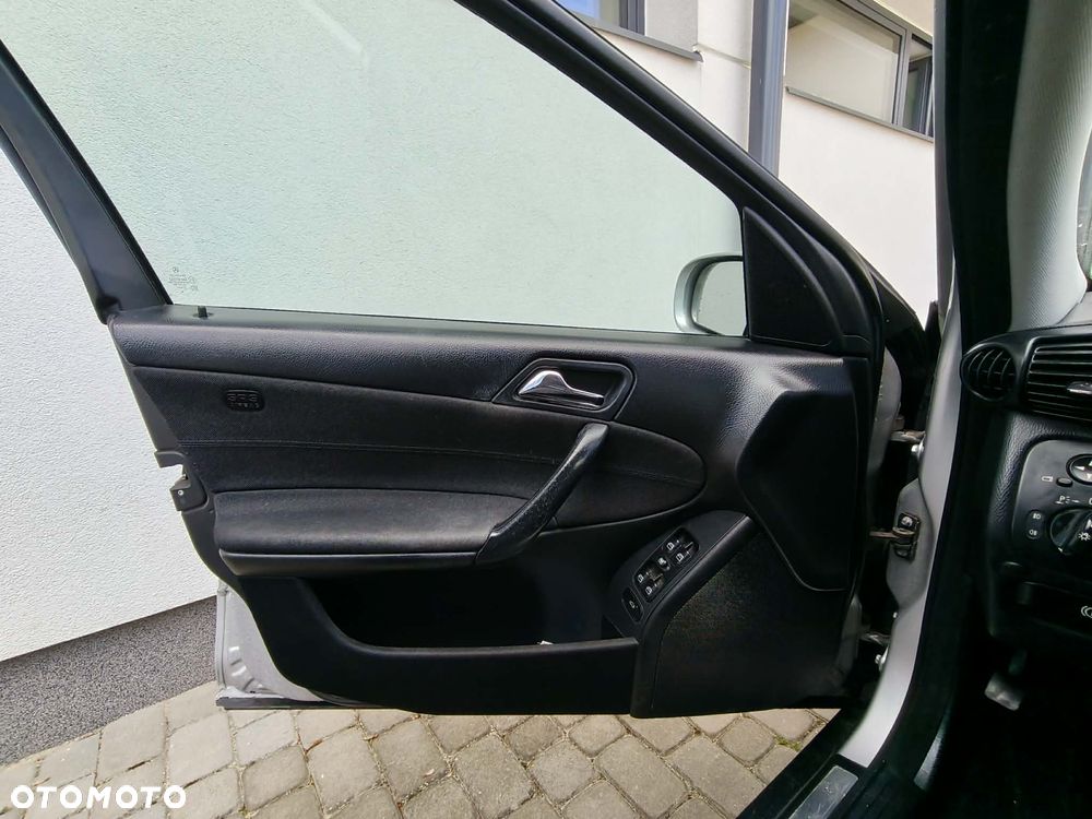 Mercedes-Benz Klasa C - 13