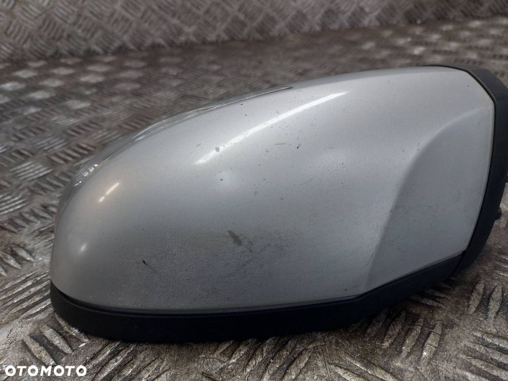 LUSTERKO LEWE ELEKTRYCZNE MERCEDES-BENZ W245 748 9 PIN EU ID: 239606 - 4
