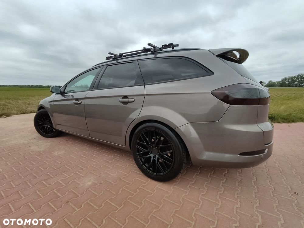 Ford Mondeo 2.0 TDCi Champions Edition - 11