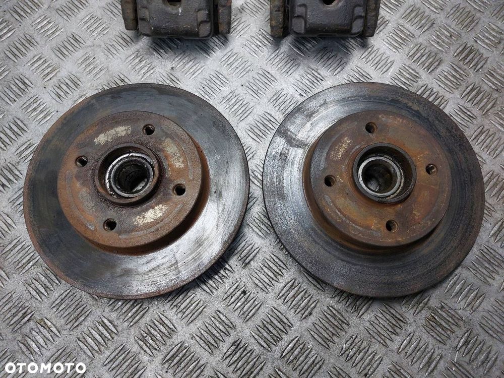 TARCZE HAMULCOWE TYŁ + ZACISKI CITROEN C4 I 1.6 THP - 2