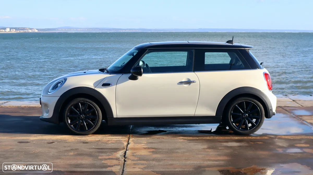 MINI 3 Portas Cooper D Aut. - 11