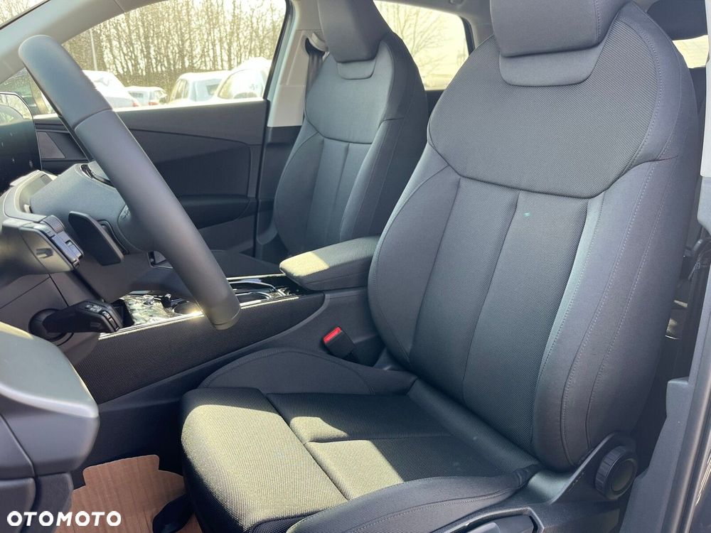 Audi Q3 Sportback - 11