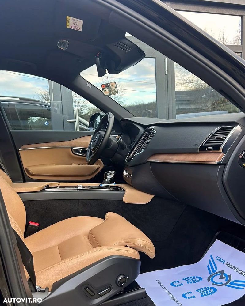 Volvo XC 90 D5 AWD Momentum - 11