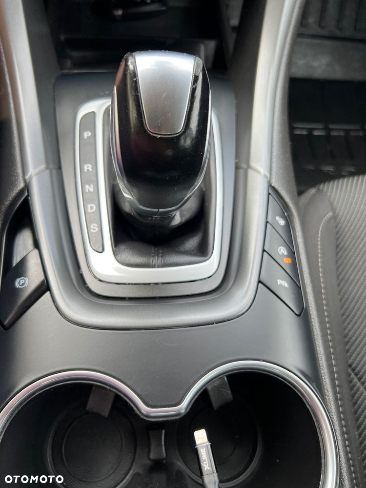 Ford Mondeo 2.0 EcoBoost Titanium - 16