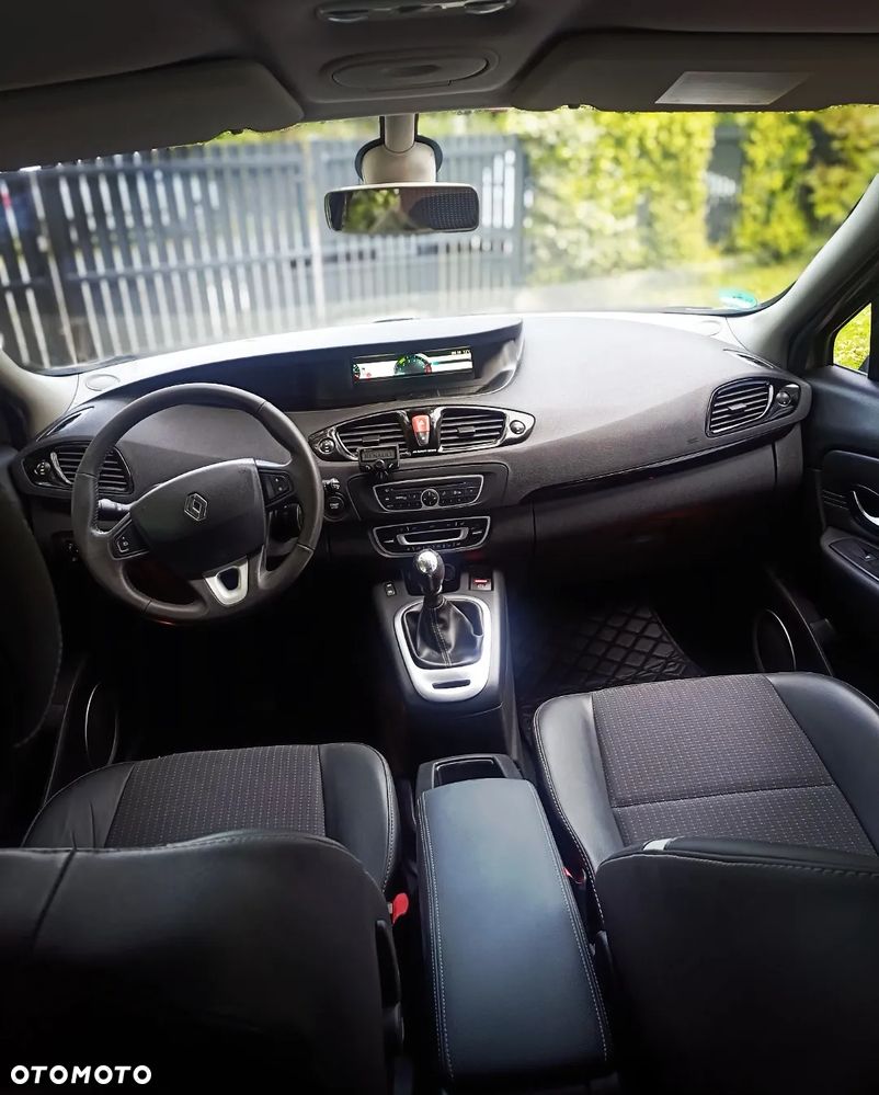 Renault Scenic 1.6 16V 110 Expression - 14