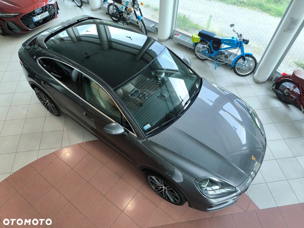 Porsche Cayenne Standard - 1