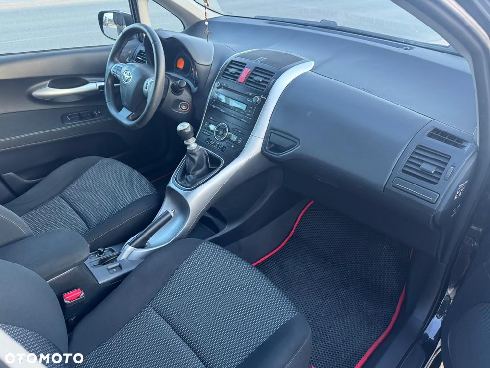 Toyota Auris 1.33 VVT-i Terra - 15