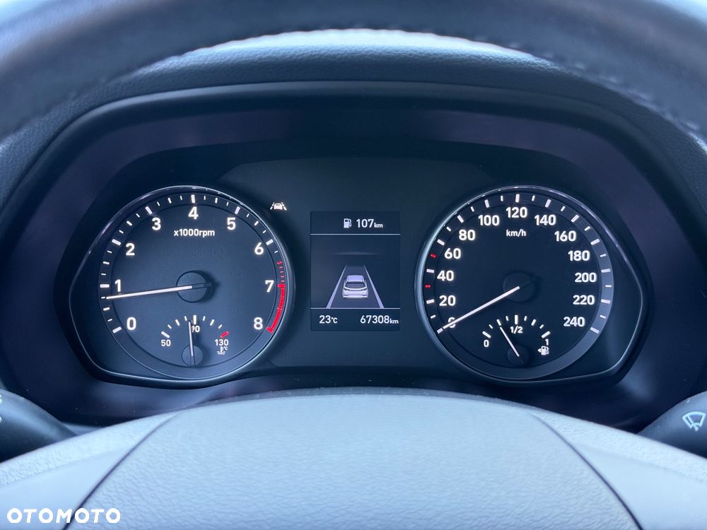 Hyundai i30 1.5 DPI Classic + - 18