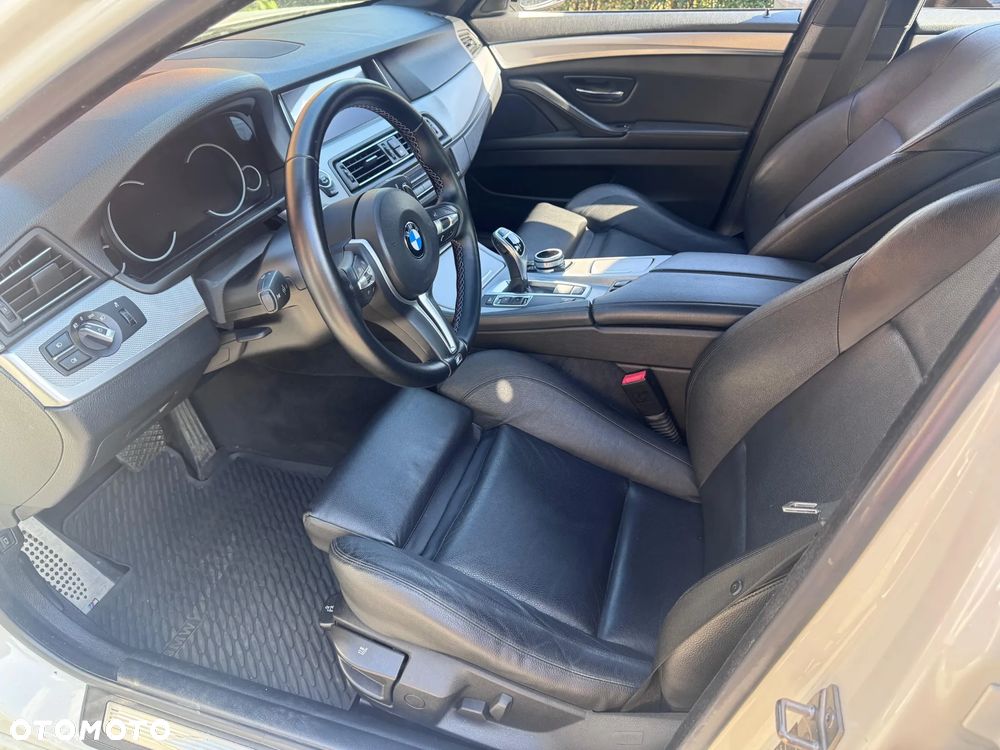 BMW Seria 5 520d Sport-Aut - 21
