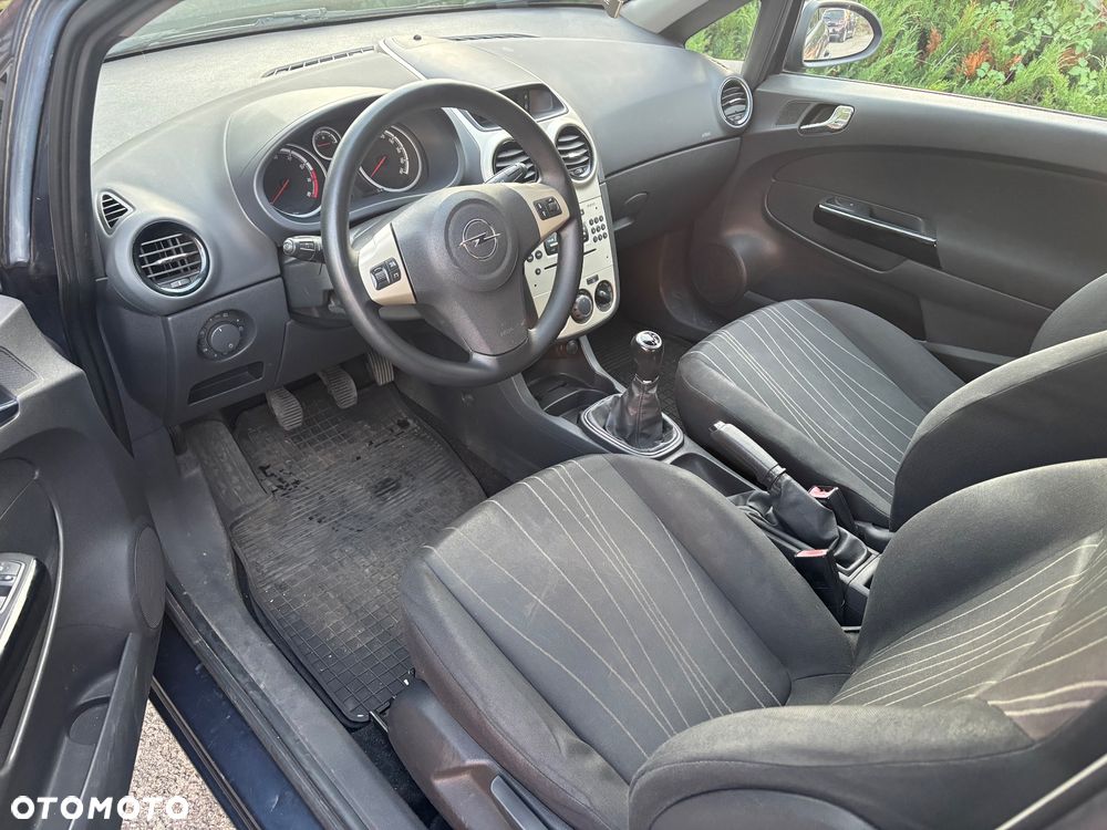 Opel Corsa 1.4 16V Edition - 5