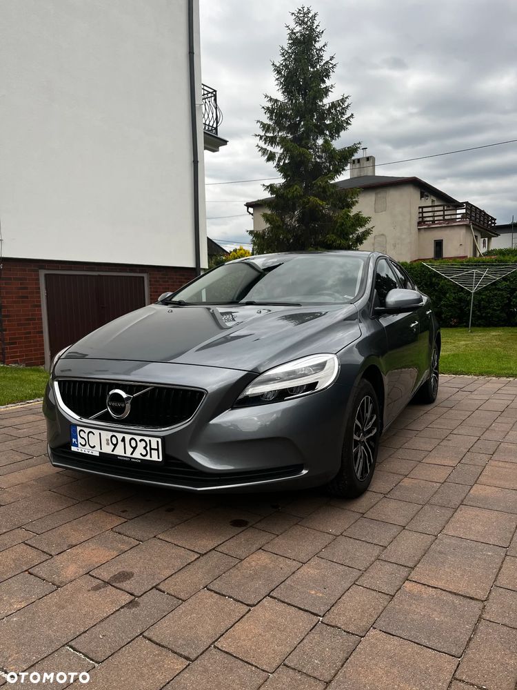Volvo V40 D2 Geartronic Momentum - 1