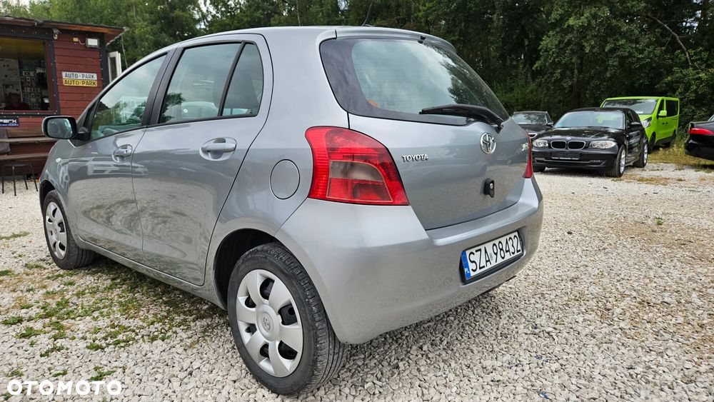 Toyota Yaris 1.3 VVT-i Cool - 13