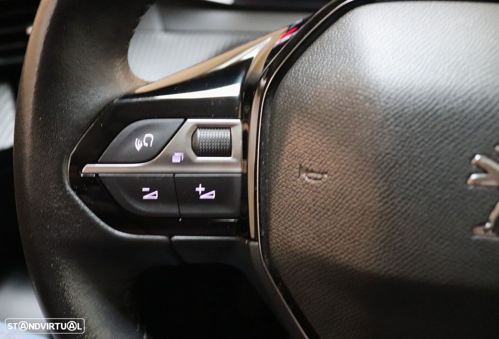 Peugeot 2008 1.2 PureTech Active - 15