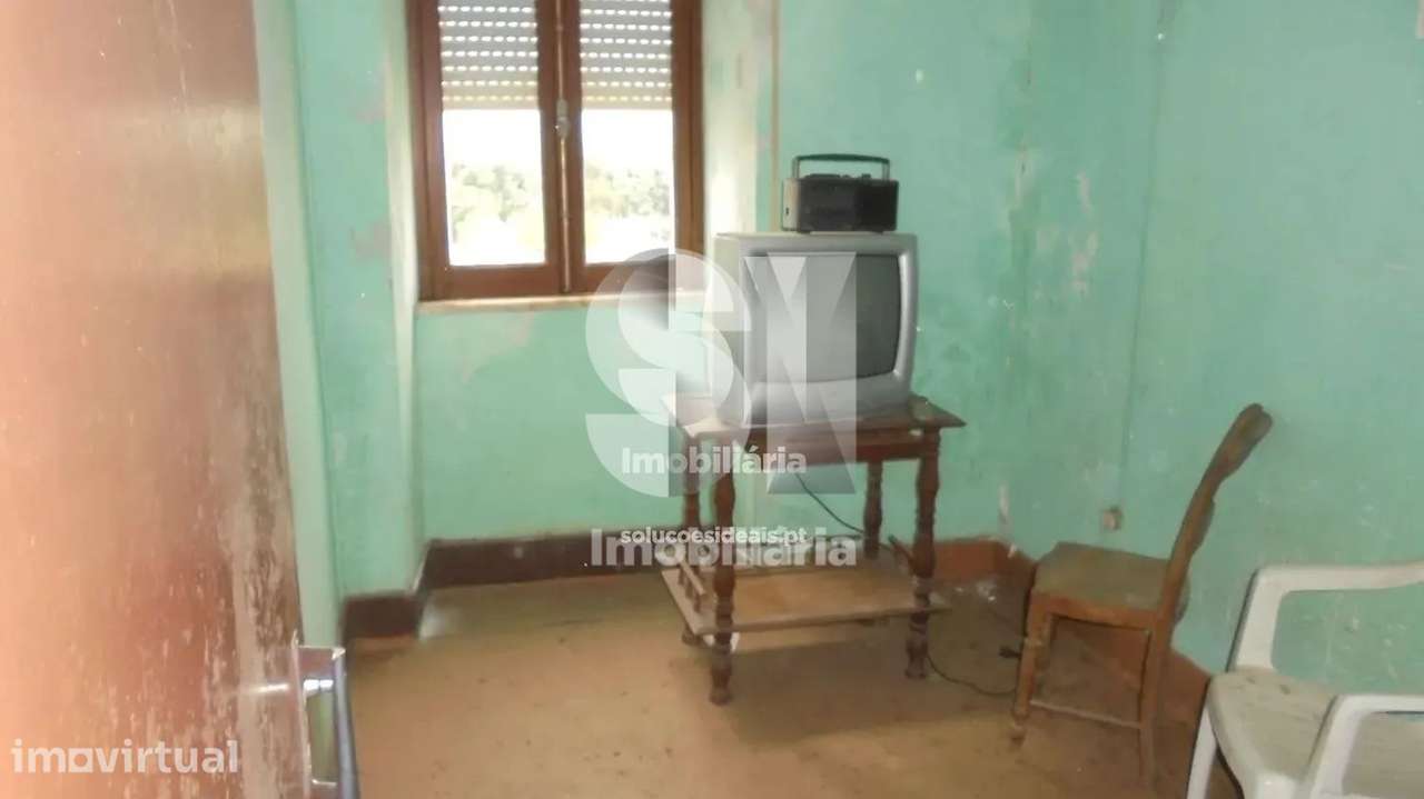 Moradia T4 com terreno – Ervideira / V. N. Poiares - Grande imagem: 5/40