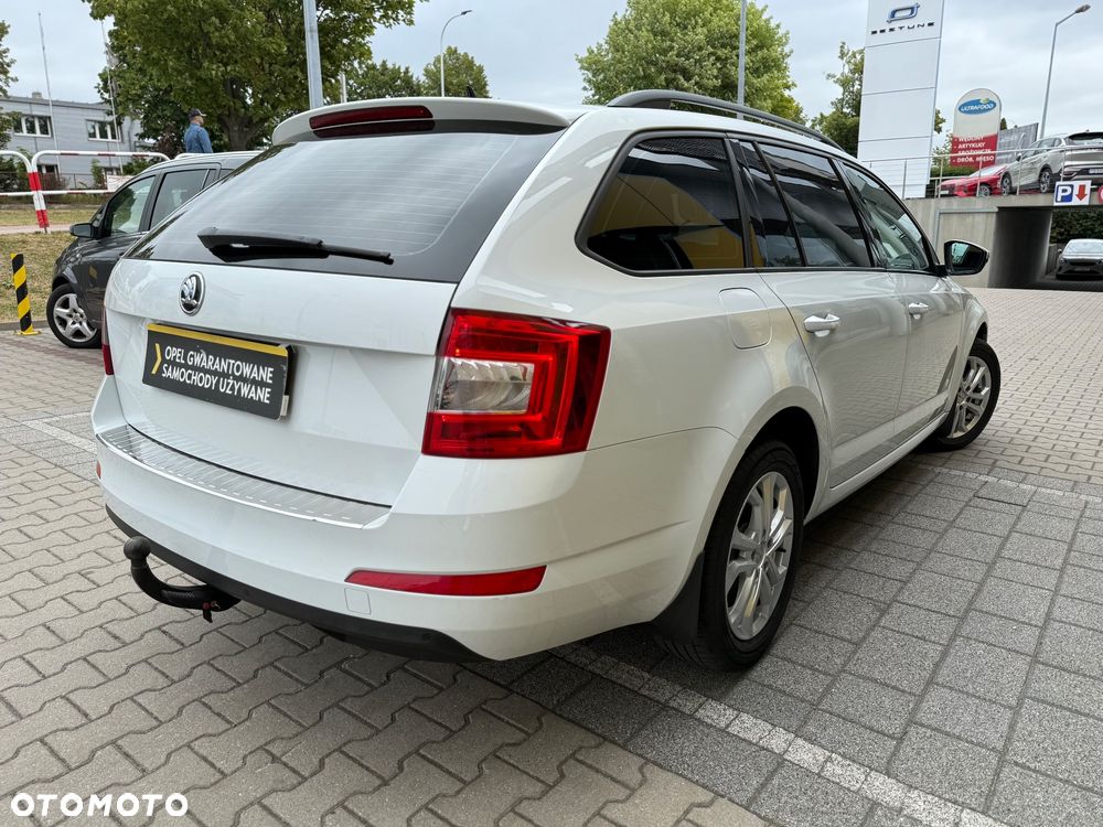 Skoda Octavia 1.6 TDI (Green tec) DSG Ambition - 4