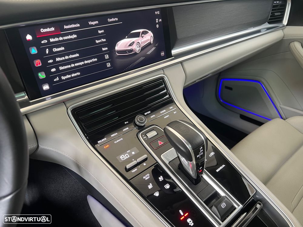 Porsche Panamera 4 E-Hybrid Platinum Edition - 3