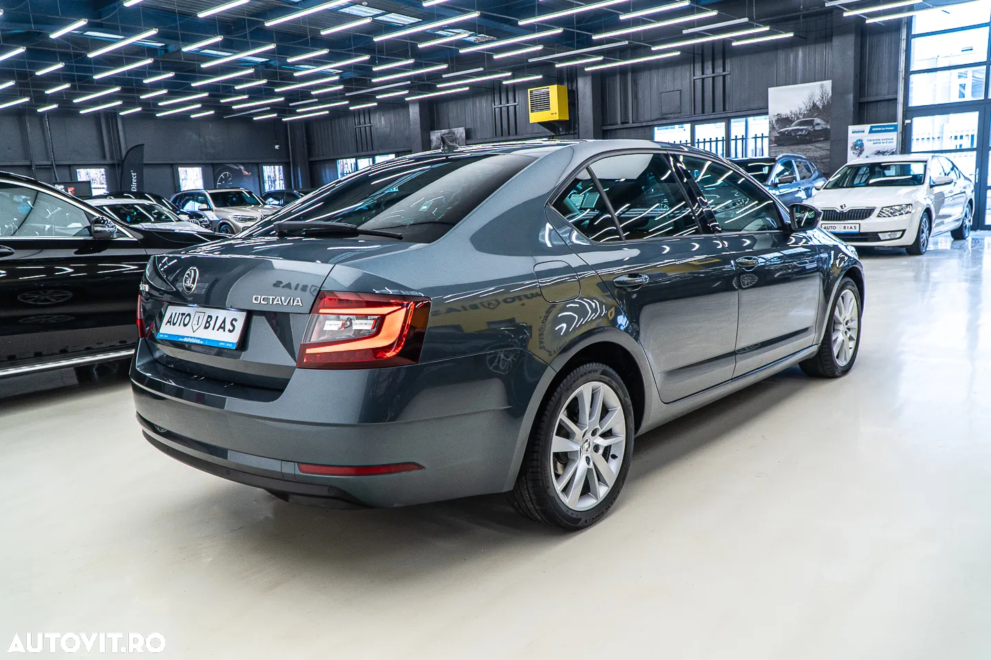 Skoda Octavia 2.0 TDI DSG Style - 7