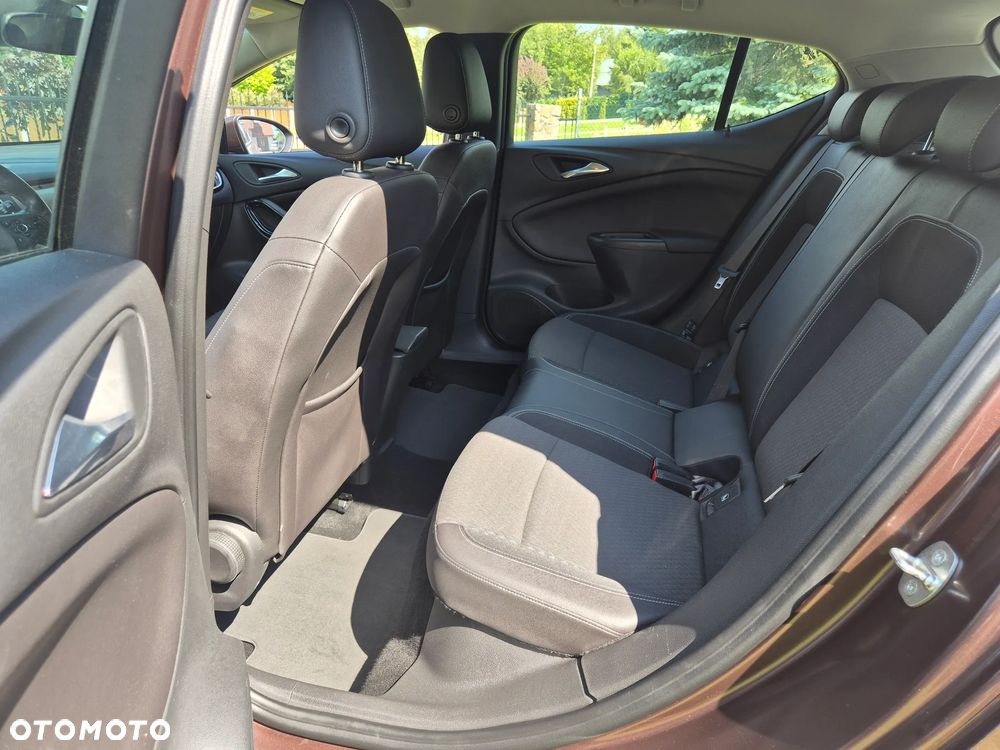 Opel Astra 1.4 Turbo Sports Tourer 120 Jahre - 25