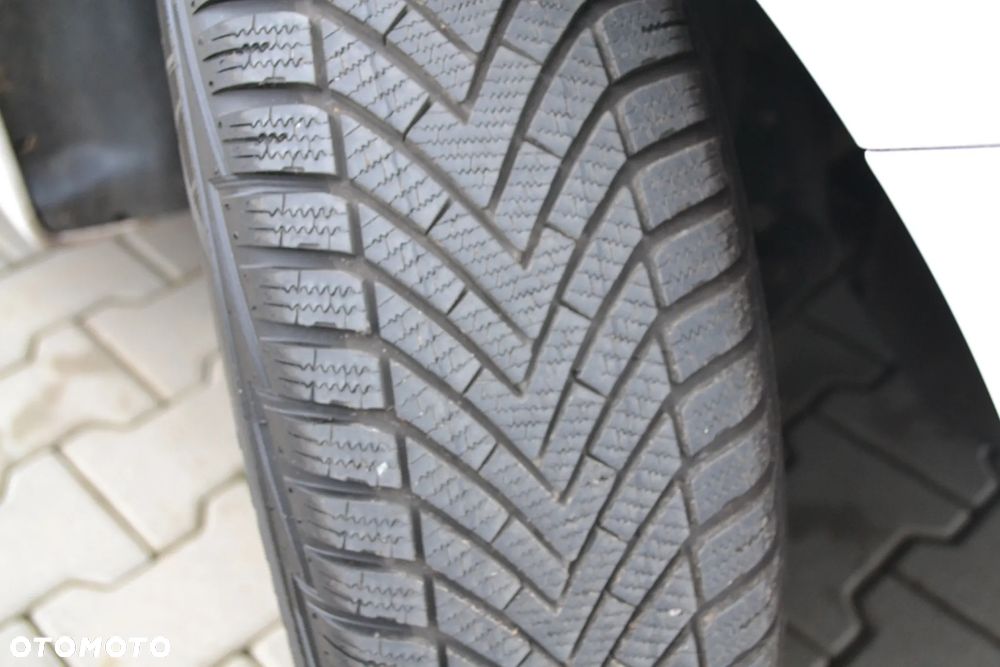 Volkswagen New Beetle - 35