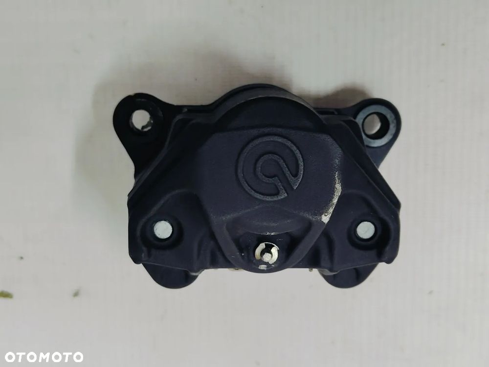 Zacisk hamulcowy Triumph Speed Triple 1200 - 3