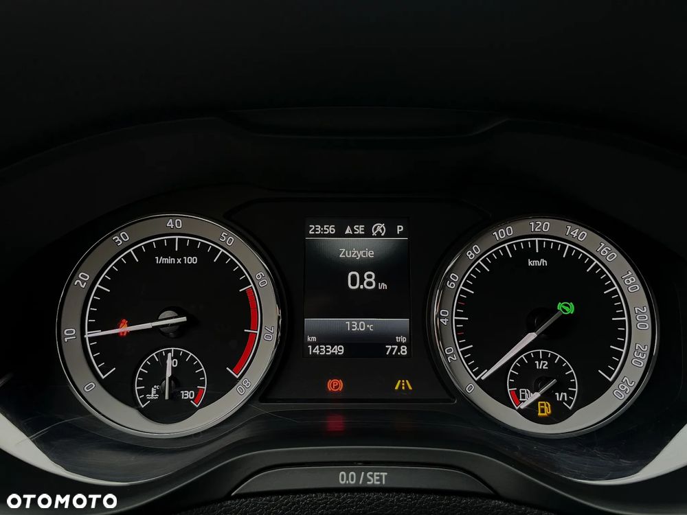 Skoda Karoq 1.5 TSI ACT 4x2 Style DSG - 22