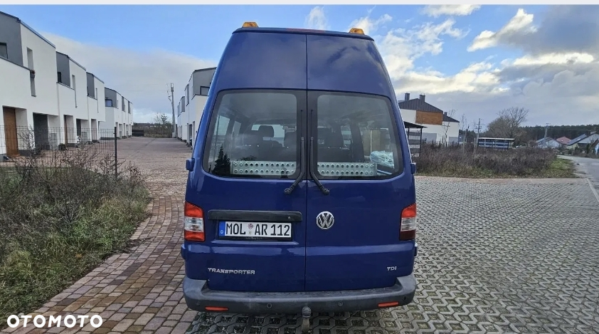 Volkswagen Transporter - 9