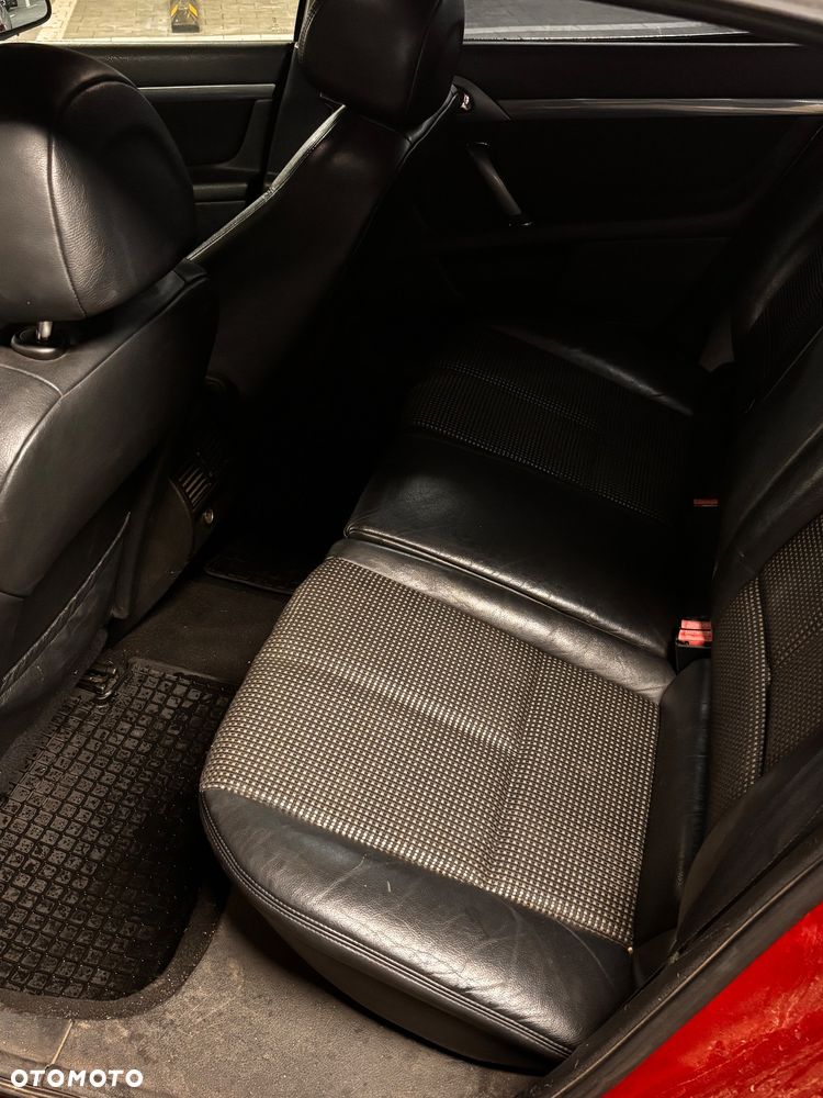 Peugeot 407 - 11