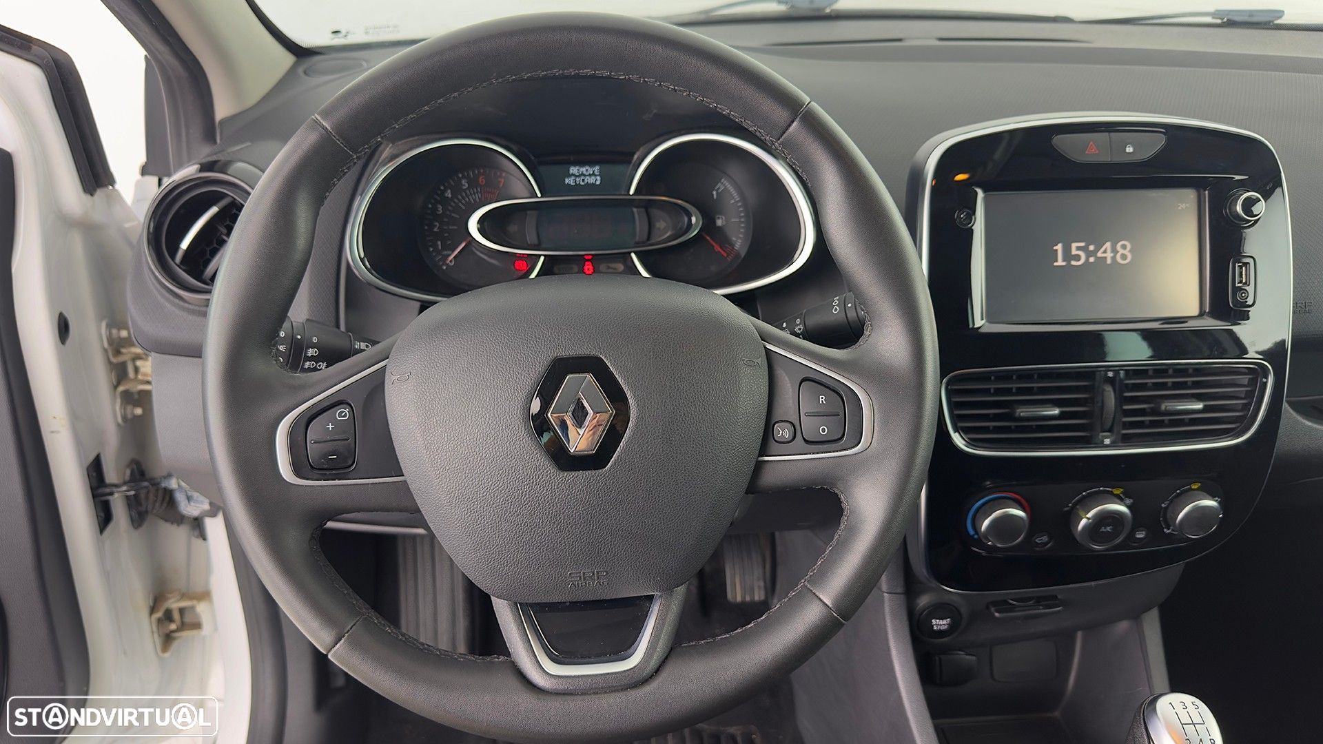 Renault Clio 0.9 TCe Limited - 32