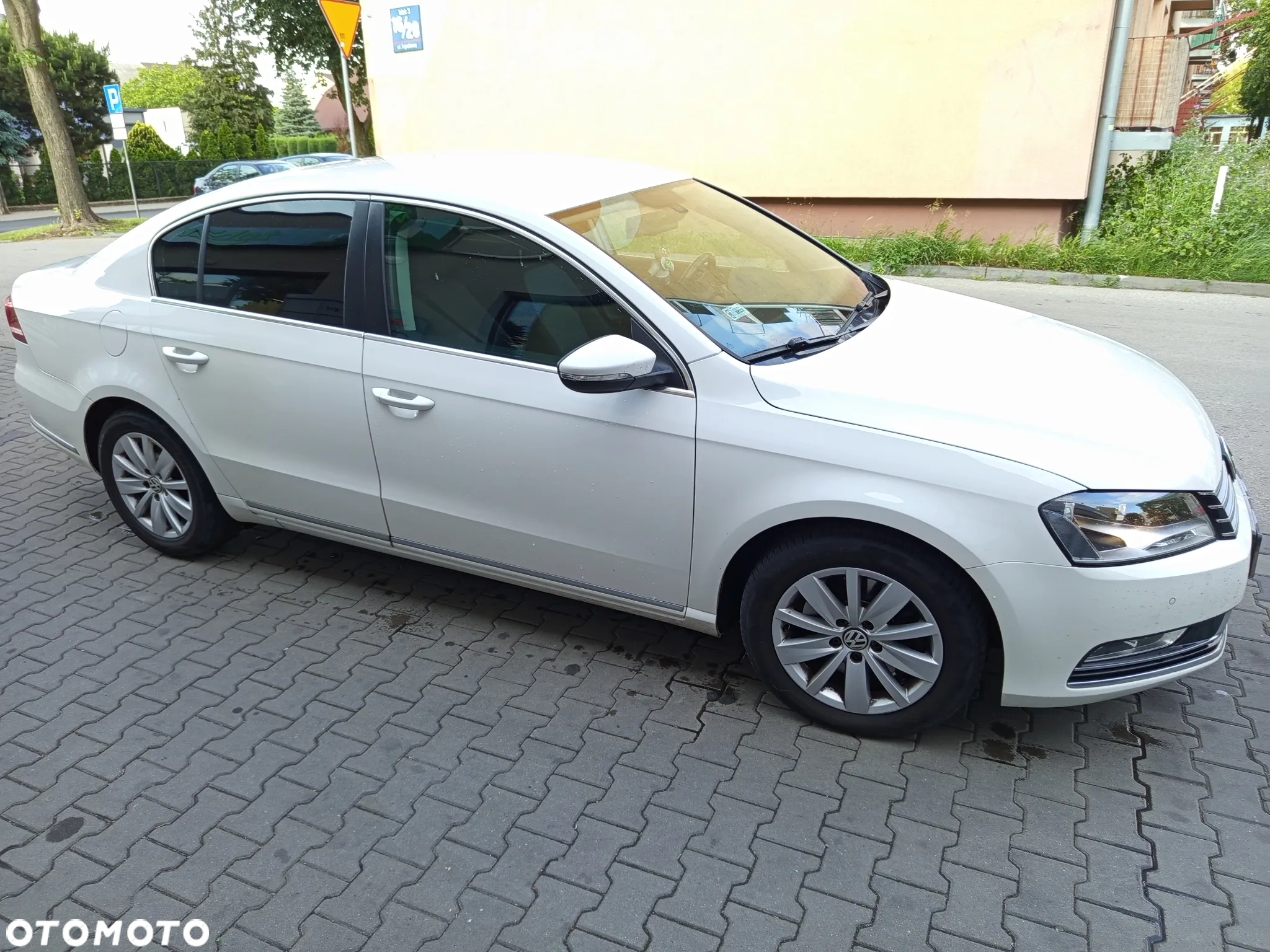 Volkswagen Passat 2.0 TDI Comfortline DSG - 4
