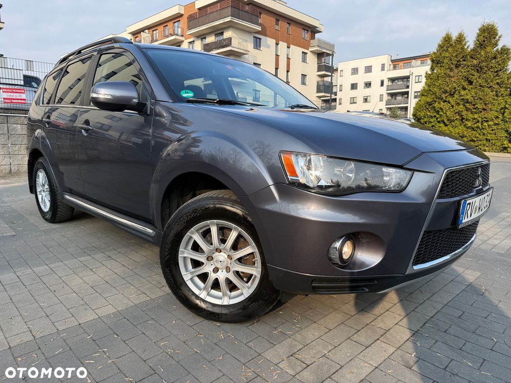 Mitsubishi Outlander 2.0 2WD Invite - 4