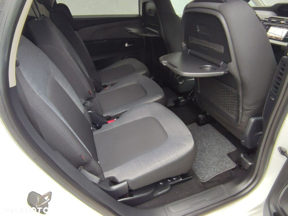Citroën C4 SpaceTourer BlueHDi 130 Stop&Start FEEL - 26