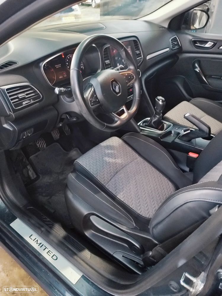 Renault Mégane Sport Tourer 1.5 Blue dCi Limited J17 - 7