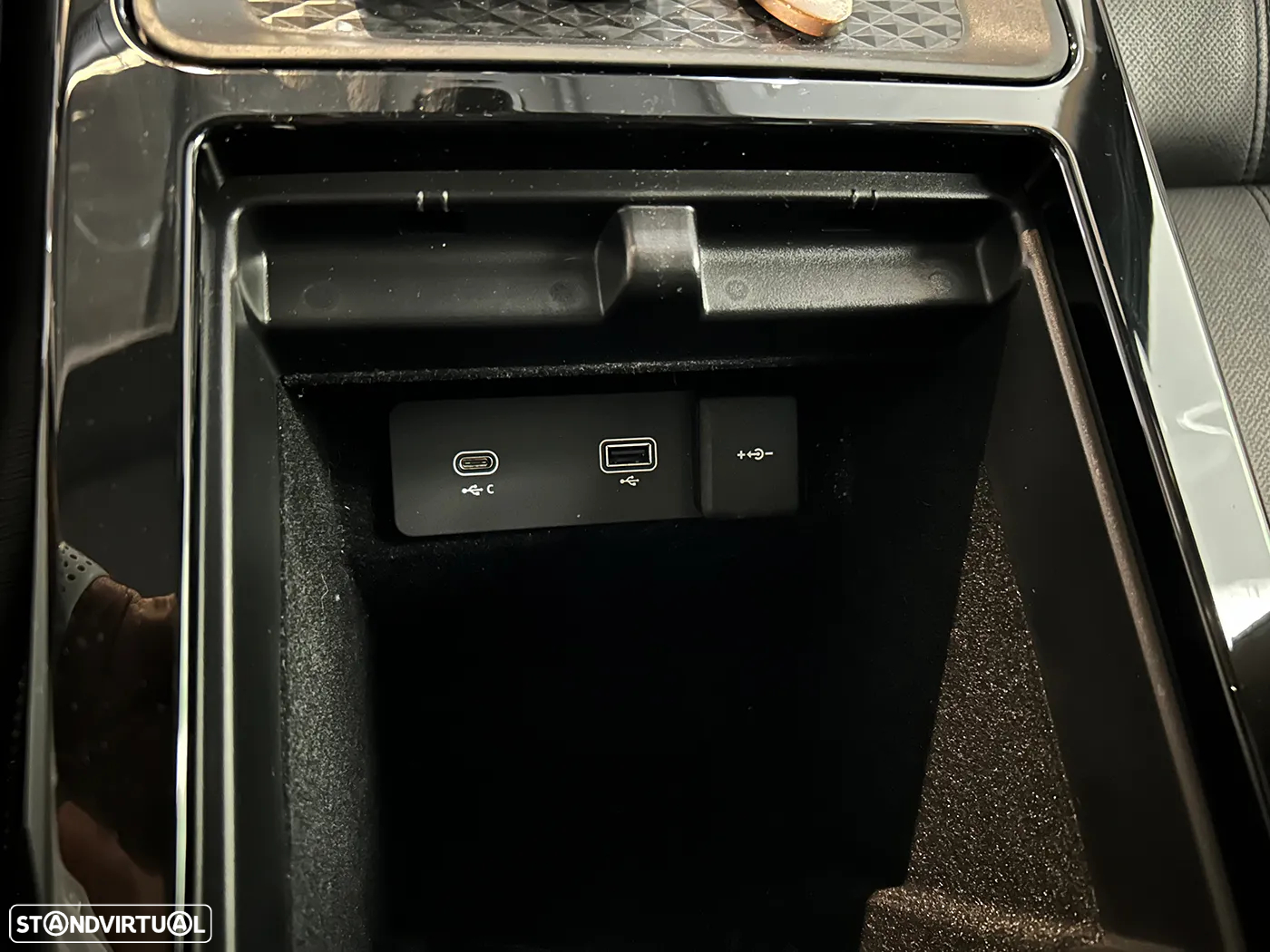 Land Rover Range Rover Evoque 1.5 P160 R-Dynamic SE Auto - 49